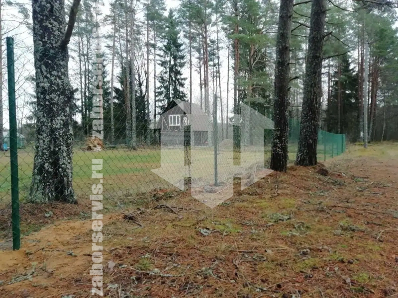 Забор из сетки рабицы в натяг с протяжкой арматуры 25 метров