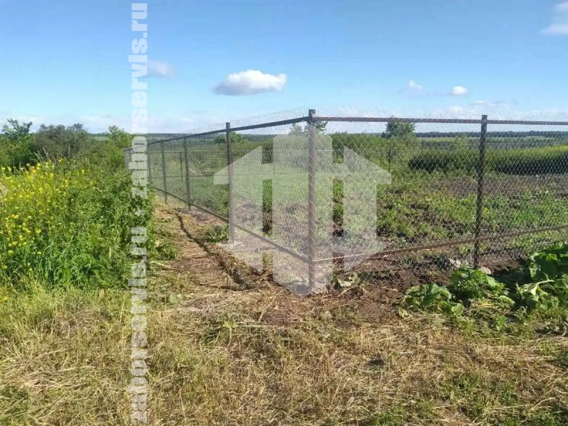 Забор из сетки рабицы на профильном каркасе 130 метров
