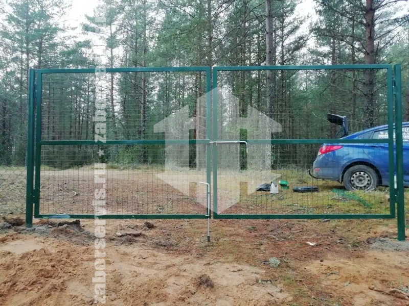 Забор из сетки рабицы в натяг с протяжкой арматуры 25 метров