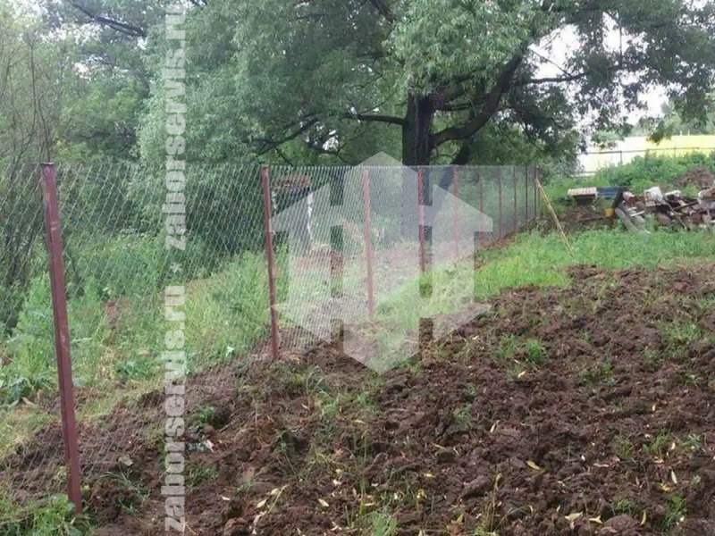 Забор из сетки рабицы в натяг 94 метра