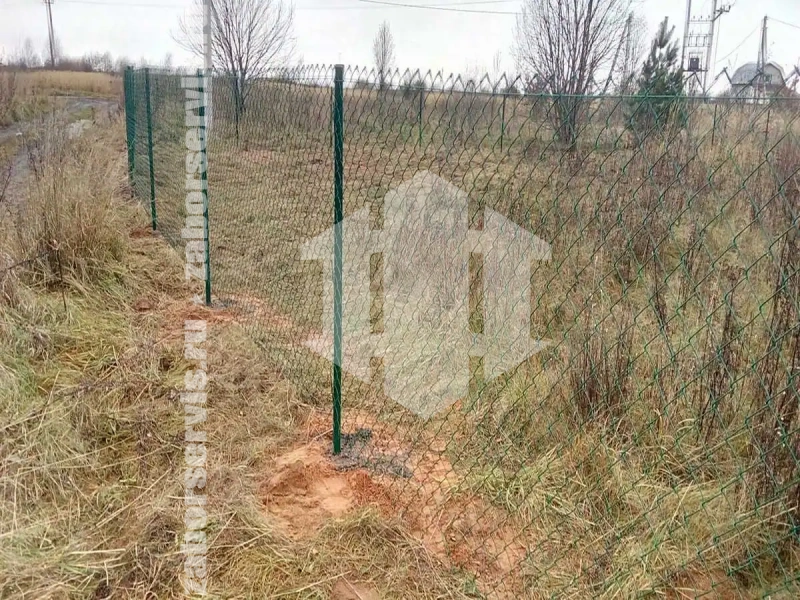 Забор из сетки рабицы с проволокой 129 метров