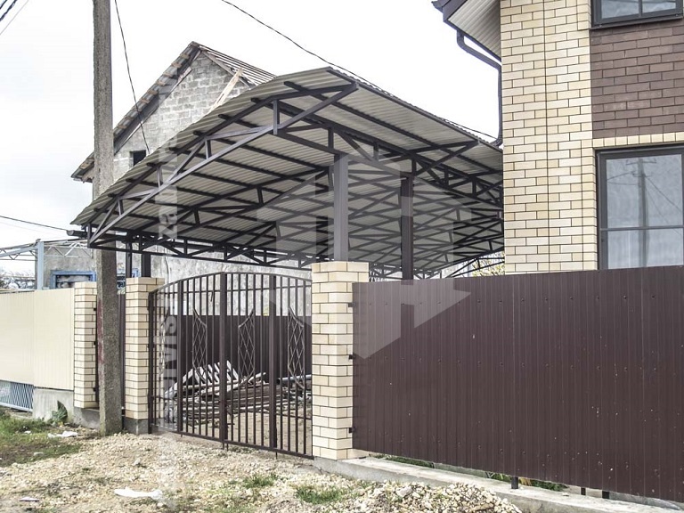 Металлический навес пример 7