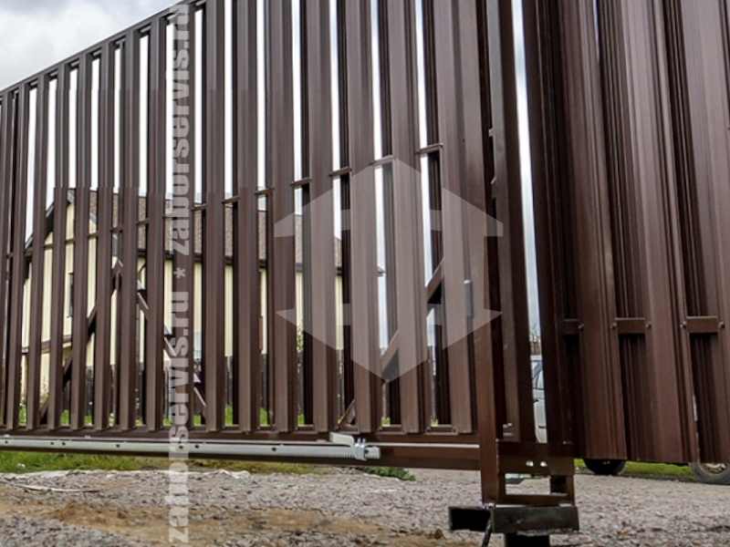 Ворота откатные с пультом из штакетника