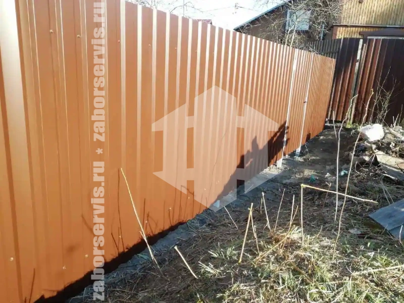 Забор из профнастила 62 метра