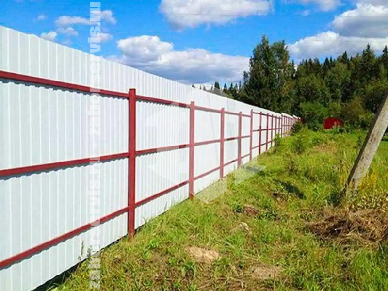 Забор из профнастила 48 метров красный