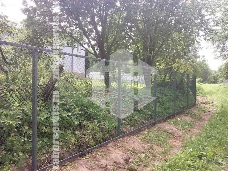 Забор из сетки рабицы на профильном каркасе 74 метра
