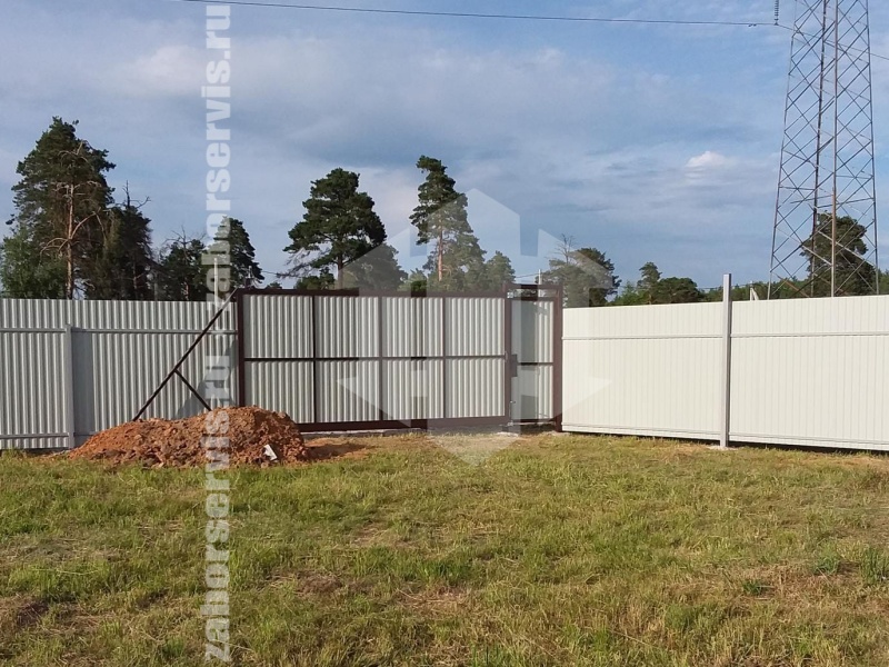 Забор из профнастила с бетонированием столбов 108 метров